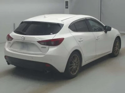 Mazda AXELA  с аукциона в Японии