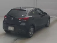 Mazda DEMIO лот № 73509 оценка 3.5  с аукциона в Японии 1