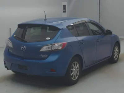 Mazda AXELA  с аукциона в Японии