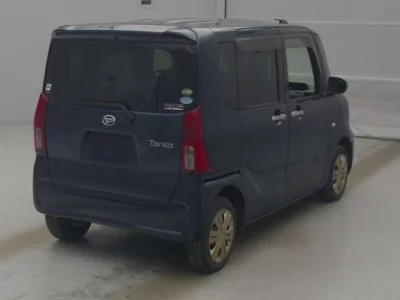 Daihatsu TANTO  с аукциона в Японии