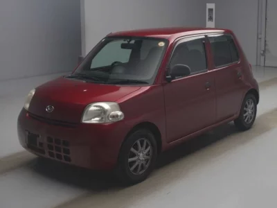 Daihatsu Esse