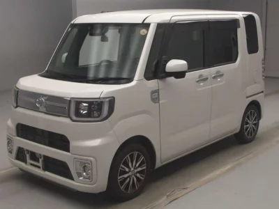 Toyota PIXIS MEGA