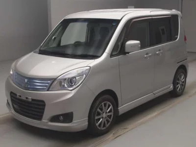 Mitsubishi DELICA D2