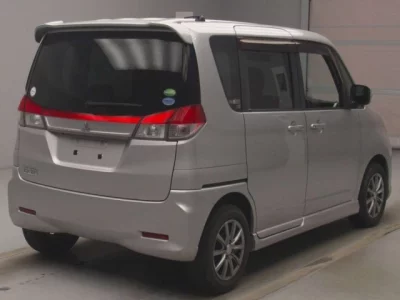 Mitsubishi DELICA D2