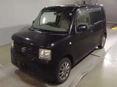 Toyota PIXIS SPACE  с аукциона в Японии