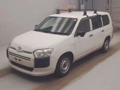 Toyota SUCCEED  с аукциона в Японии