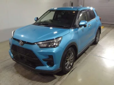 Toyota RAIZE  с аукциона в Японии