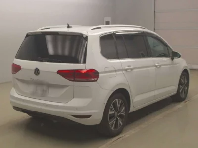 Volkswagen GOLF TOURAN