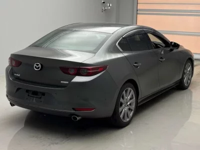 Mazda MAZDA3  с аукциона в Японии