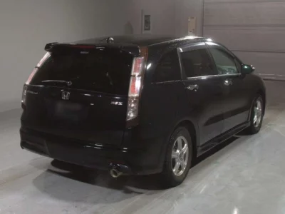 Honda STREAM  с аукциона в Японии