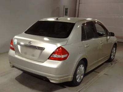 Nissan TIIDA LATIO