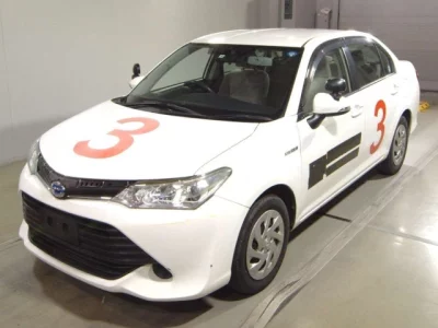 Toyota COROLLA AXIO  с аукциона в Японии