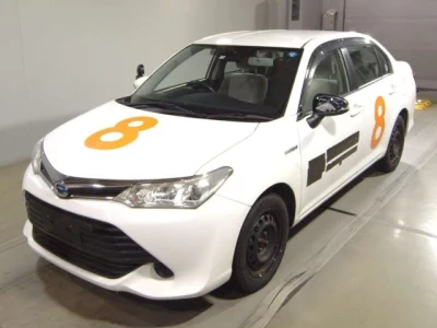 Toyota COROLLA AXIO  с аукциона в Японии