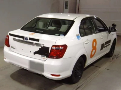 Toyota COROLLA AXIO  с аукциона в Японии