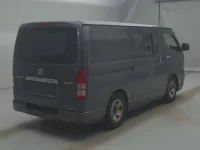 Toyota HIACE VAN лот № 75032 оценка R  с аукциона в Японии 1