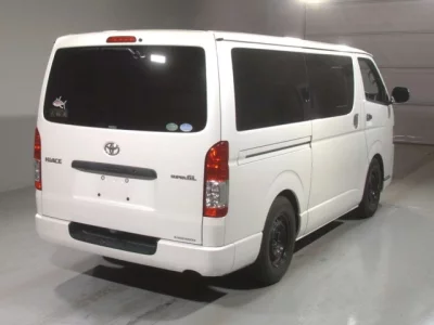Toyota HiAce Van