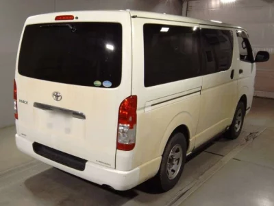 Toyota HIACE VAN  с аукциона в Японии