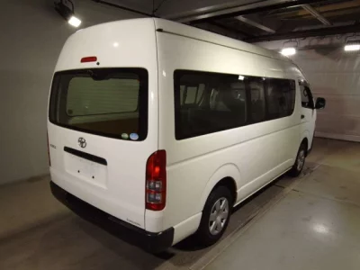 Toyota HIACE VAN  с аукциона в Японии