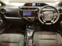 Toyota AQUA лот № 3002 оценка 3.5  с аукциона в Японии 2