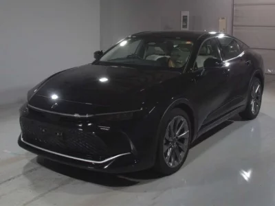 Toyota CROWN CROSSOVER