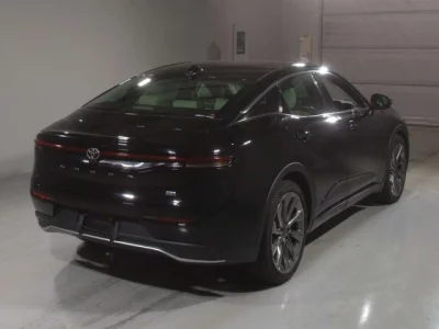 Toyota CROWN CROSSOVER