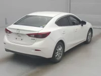 Mazda AXELA лот № 73545 оценка 3.5  с аукциона в Японии 1