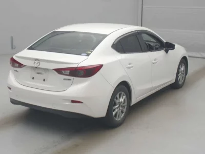 Mazda AXELA  с аукциона в Японии