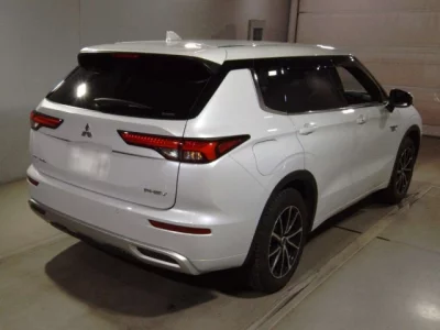 Mitsubishi OUTLANDER PHEV
