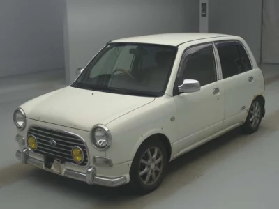 Daihatsu MIRA  с аукциона в Японии