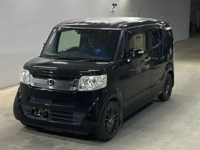 Honda N BOX SLASH