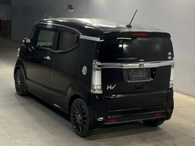 Honda N BOX SLASH