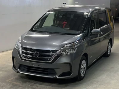 Nissan SERENA  с аукциона в Японии