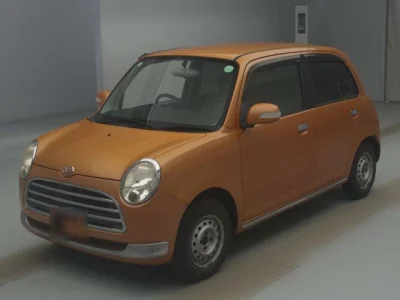 Daihatsu MIRA  с аукциона в Японии