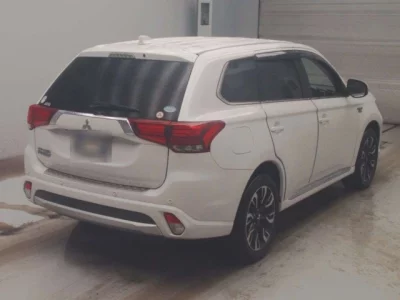 Mitsubishi OUTLANDER PHEV