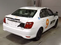 Toyota COROLLA AXIO лот № 129 оценка 3  с аукциона в Японии 1