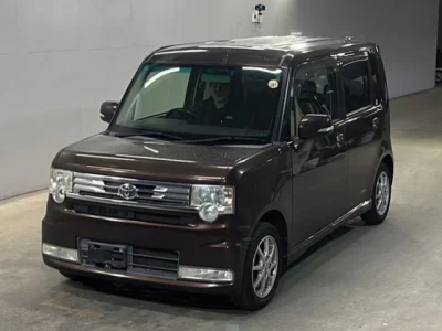 Toyota PIXIS SPACE