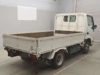 Toyota DYNA лот № 70145 оценка RA  с аукциона в Японии 1