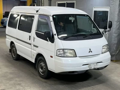 Mitsubishi DELICA