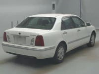 Toyota PROGRES лот № 72164 оценка 4  с аукциона в Японии 1