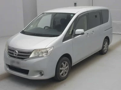 Nissan SERENA  с аукциона в Японии