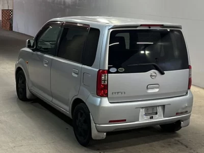 Nissan OTTI  с аукциона в Японии