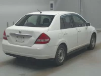 Nissan TIIDA LATIO лот № 77203 оценка 3  с аукциона в Японии 1