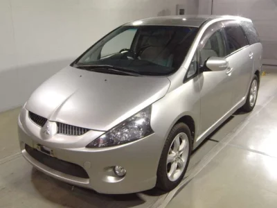 Mitsubishi GRANDIS