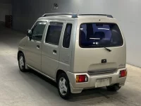 Suzuki WAGON R лот № 2123 оценка 3  с аукциона в Японии 1