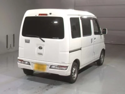 Toyota Pixis Van
