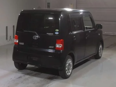 Toyota PIXIS SPACE
