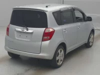 Toyota RACTIS лот № 77106 оценка R  с аукциона в Японии 1