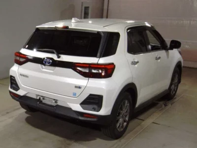 Toyota RAIZE  с аукциона в Японии