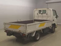 Toyota DYNA лот № 86301 оценка 3  с аукциона в Японии 1