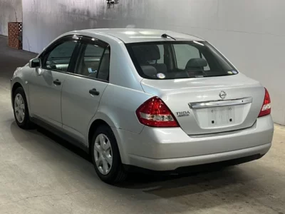 Nissan TIIDA LATIO